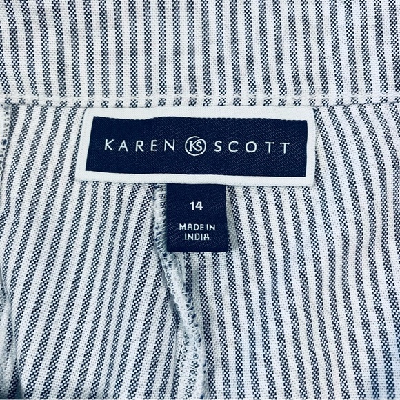 Pin Striped Cropped Cotton Pants with Little Ankle Slits - Picture 5 of 8